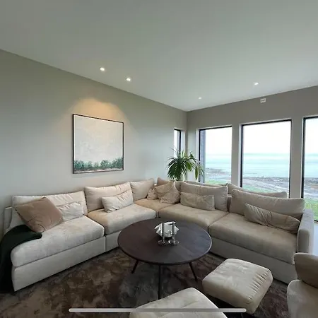 Moderne Hus Sentralt Pa